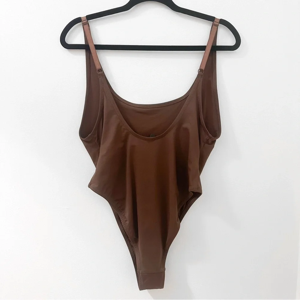 NWT Skims Scoop neck Brown One-Piece Swimsuit new bathing suit cocoa Brown sz XL
